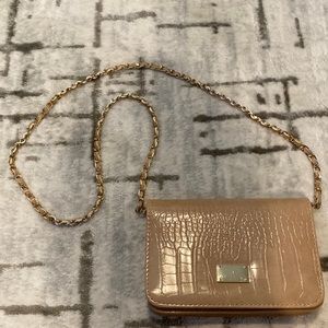 Natural and Neutral compact purse